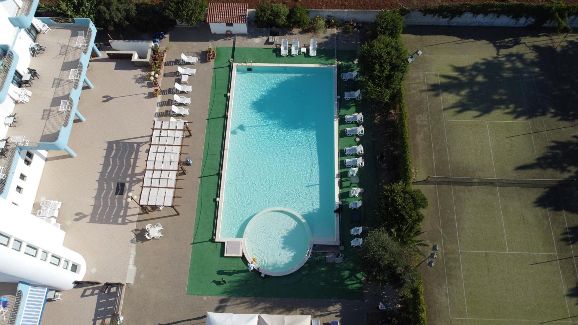 Hotel Villaggio Aurora San Pietro in Bevagna Eksteriør billede